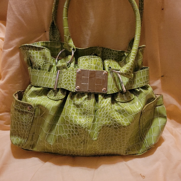 Green FAUX Croc Leather Bag - Picture 2 of 8